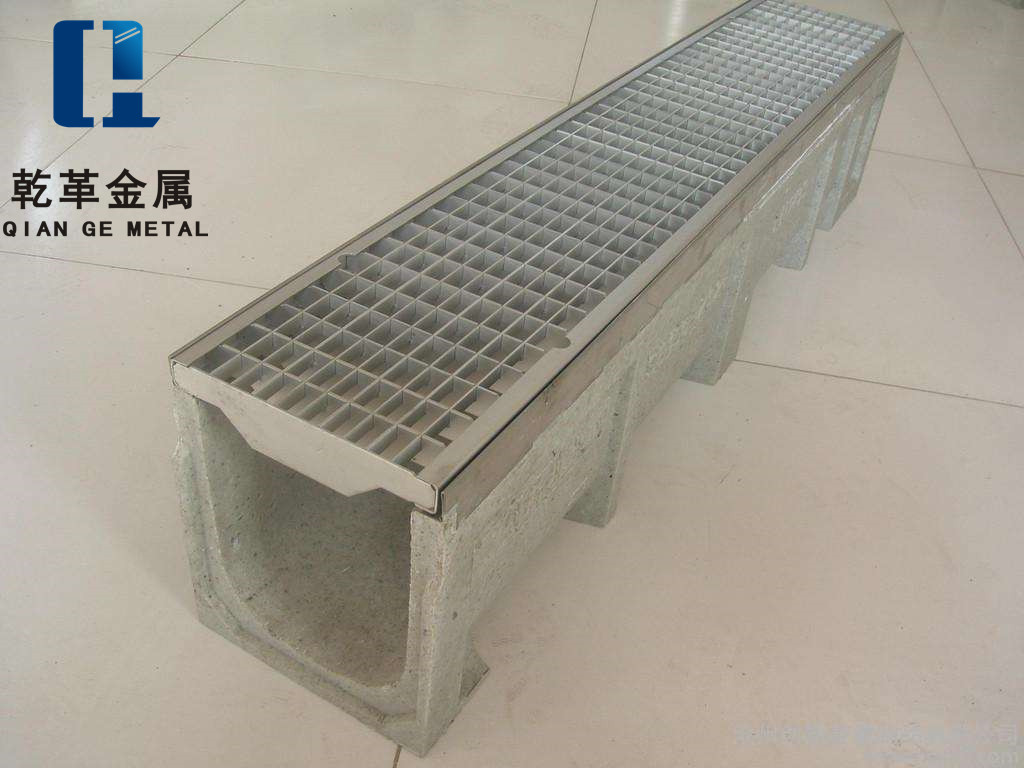 不銹鋼線性排水溝-04 不銹鋼線性排水溝-04