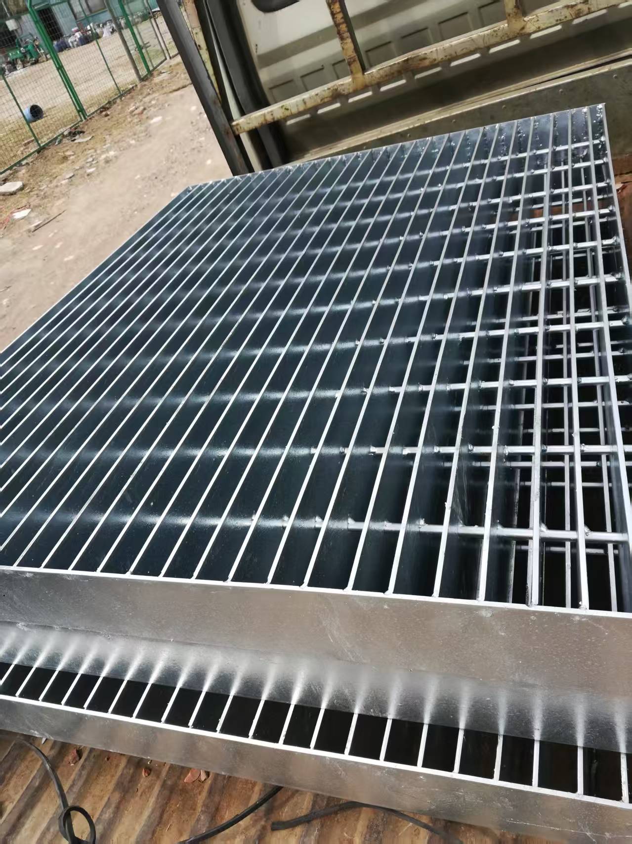 金屬格柵板 金屬格柵板